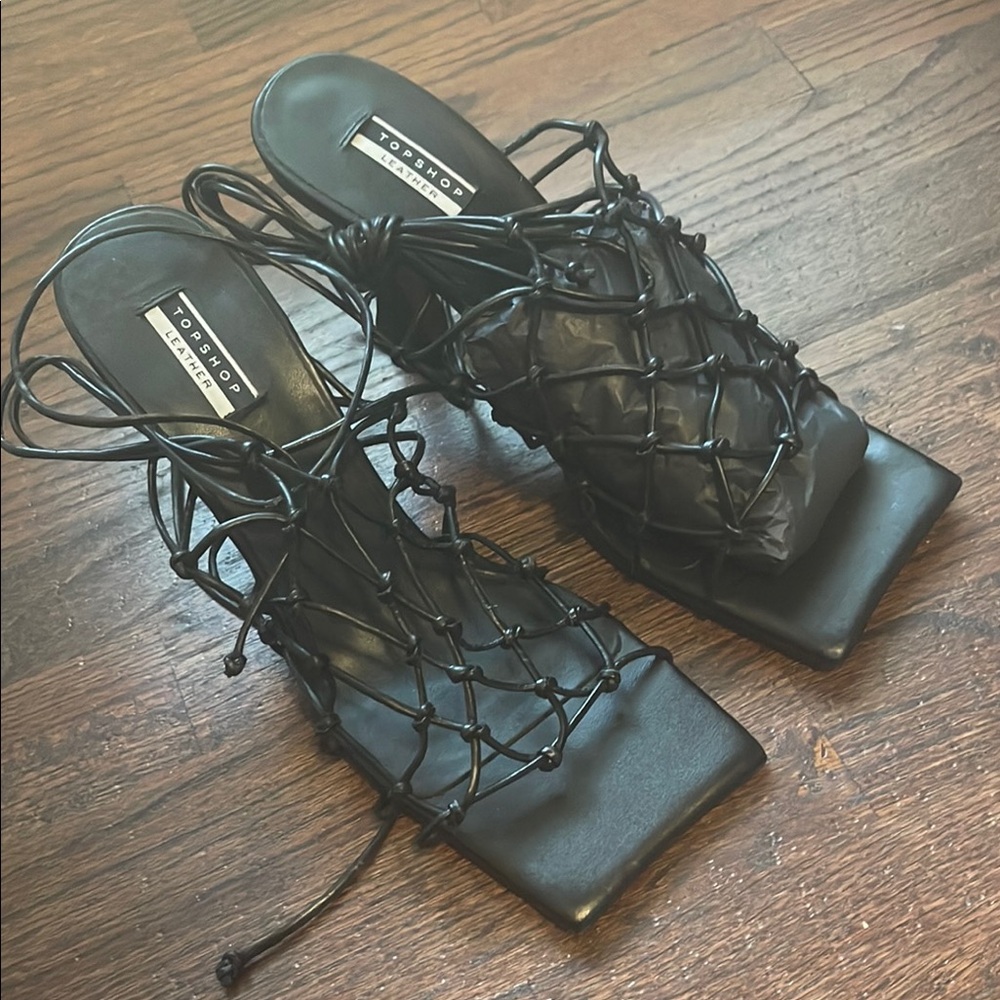 Topshop Leather Black Strappy Women's Shoes - Picture 2 of 5